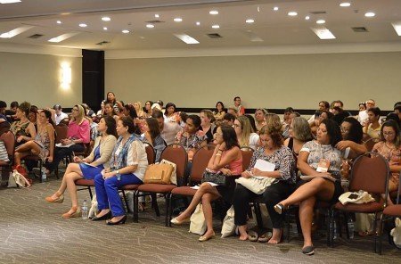 45º Encontro Nacional do Conjunto CFESS-CRESS segue com debate de eixos temáticos