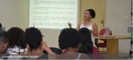 Formação Assistentes Sociais Sobre Questão Racial