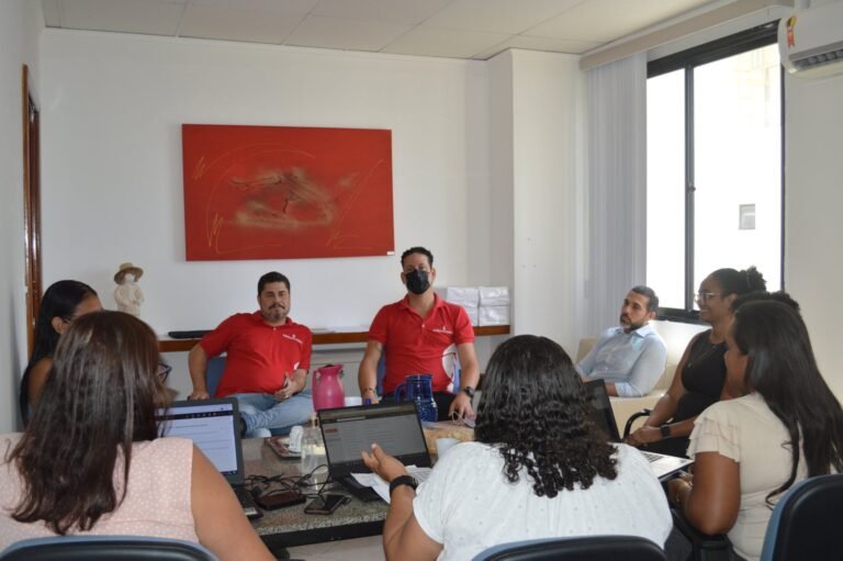 CRESS-BA e Sinsercon/Ba se reúnem para tratar de ajuste salarial dos servidores do Conselho