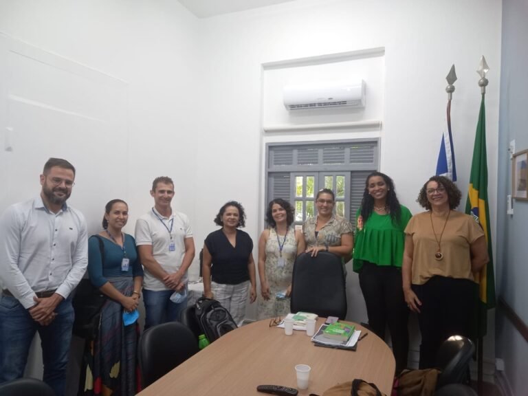 SOFI CRESS-BA participa de reunião sobre orientação e fiscalização em equipamentos da FUNDAC