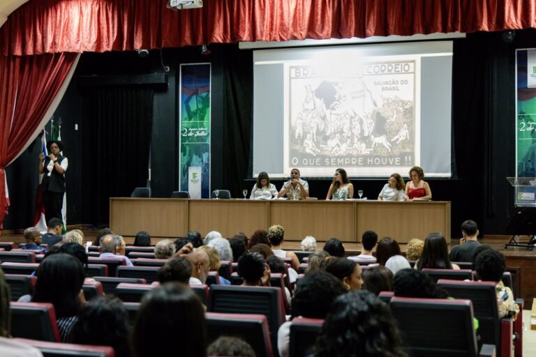 Celebração e reflexões marcam atividade de 80 anos da formação em Serviço Social na Bahia